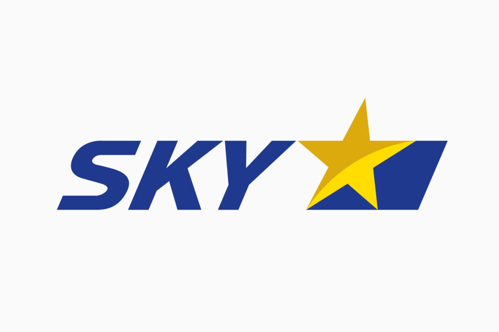 スカイマーク（SKYMARK）のロゴデザイン